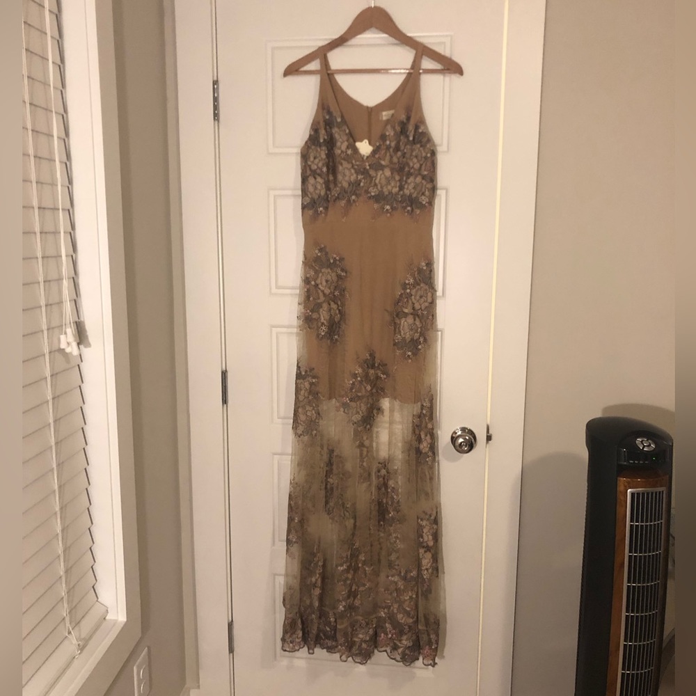 B13) NWT Altar’d State Dress